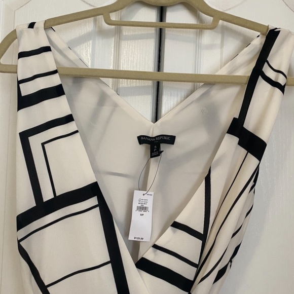 NWT Banana Republic Factory wrap Dress - Picture 4 of 4